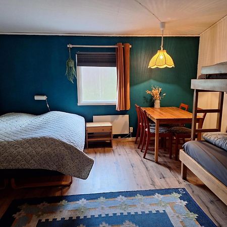 Hostel And Vandrarhem Lupin Naturcamping Lagom Gräsmark エクステリア 写真