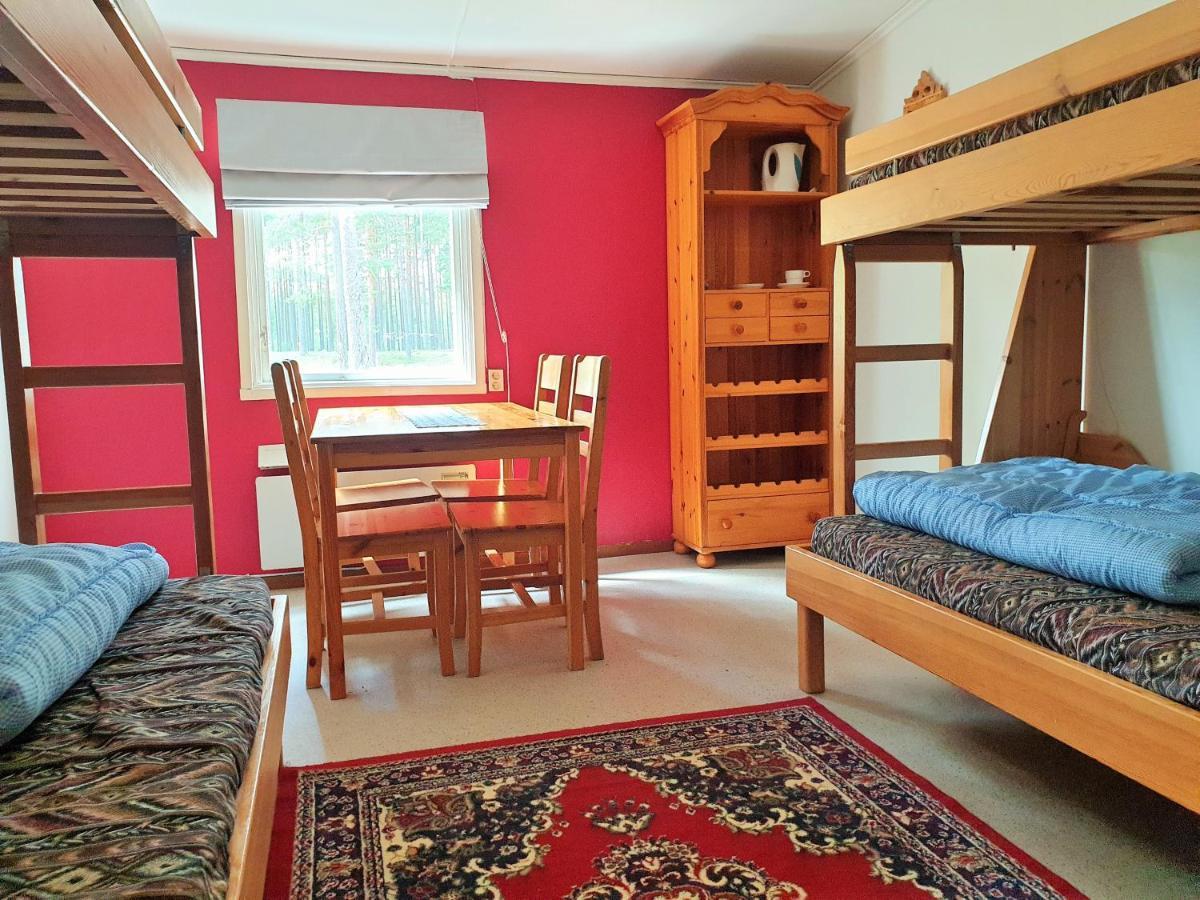 Hostel And Vandrarhem Lupin Naturcamping Lagom Gräsmark エクステリア 写真
